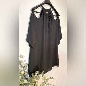 Alexia Admor, size M, EUC